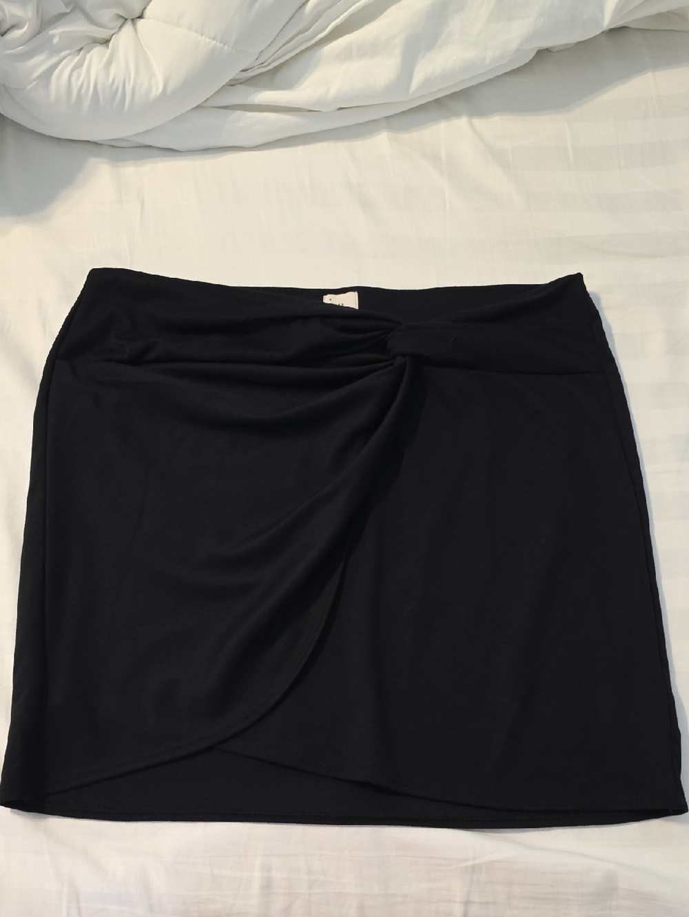 A New Day Women’s Black Twist-Front Mini Skirt